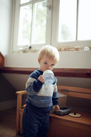 Tetero Vaso Entrenador Con Asas Natural Response 5 Oz Avent Niño