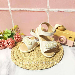 Sandalias Crema Perlas Diseño