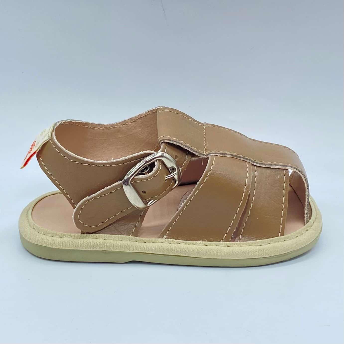 Sandalias Hebilla Café Claro Huellitas Estilo