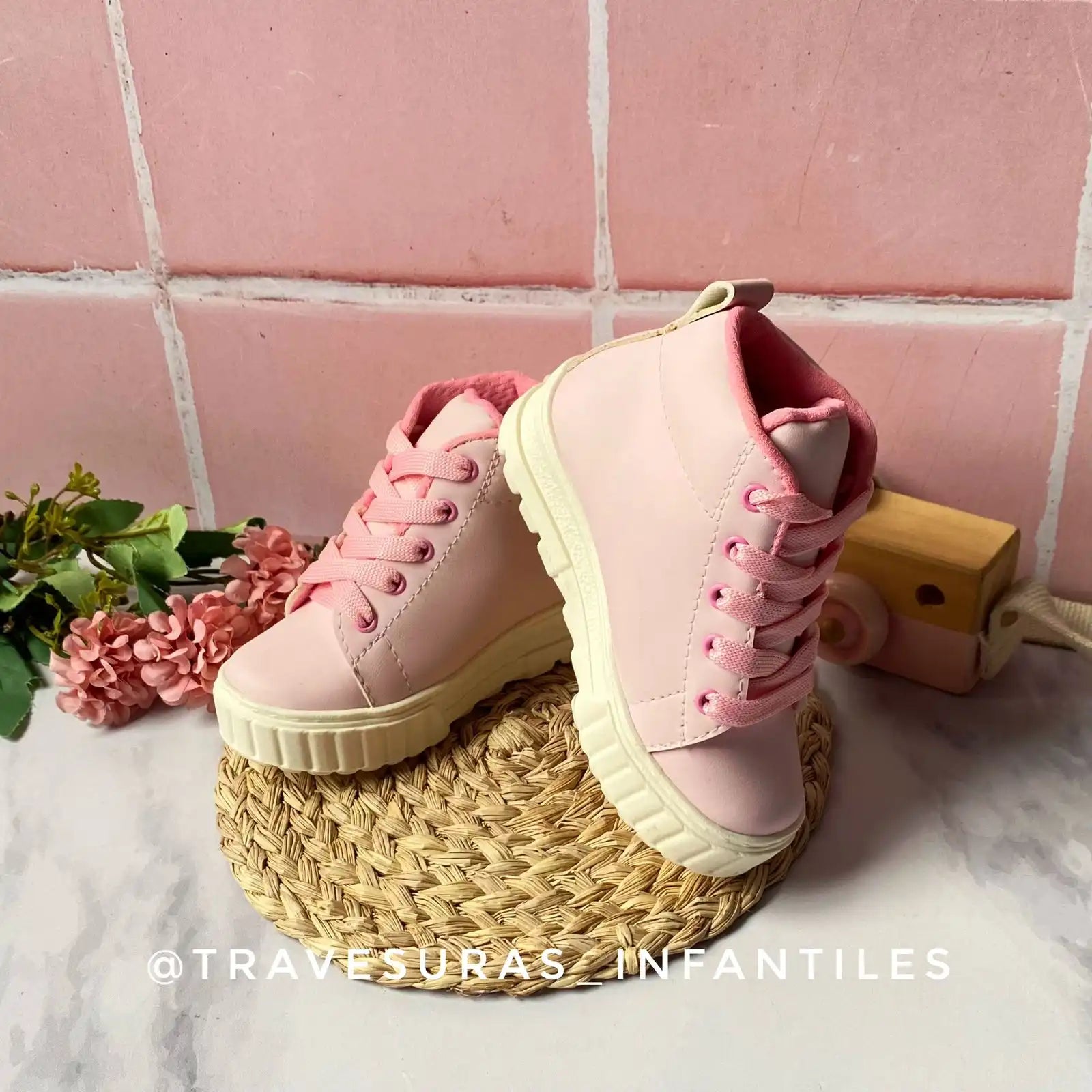 Tenis Bota Cordones Rosa Estilo