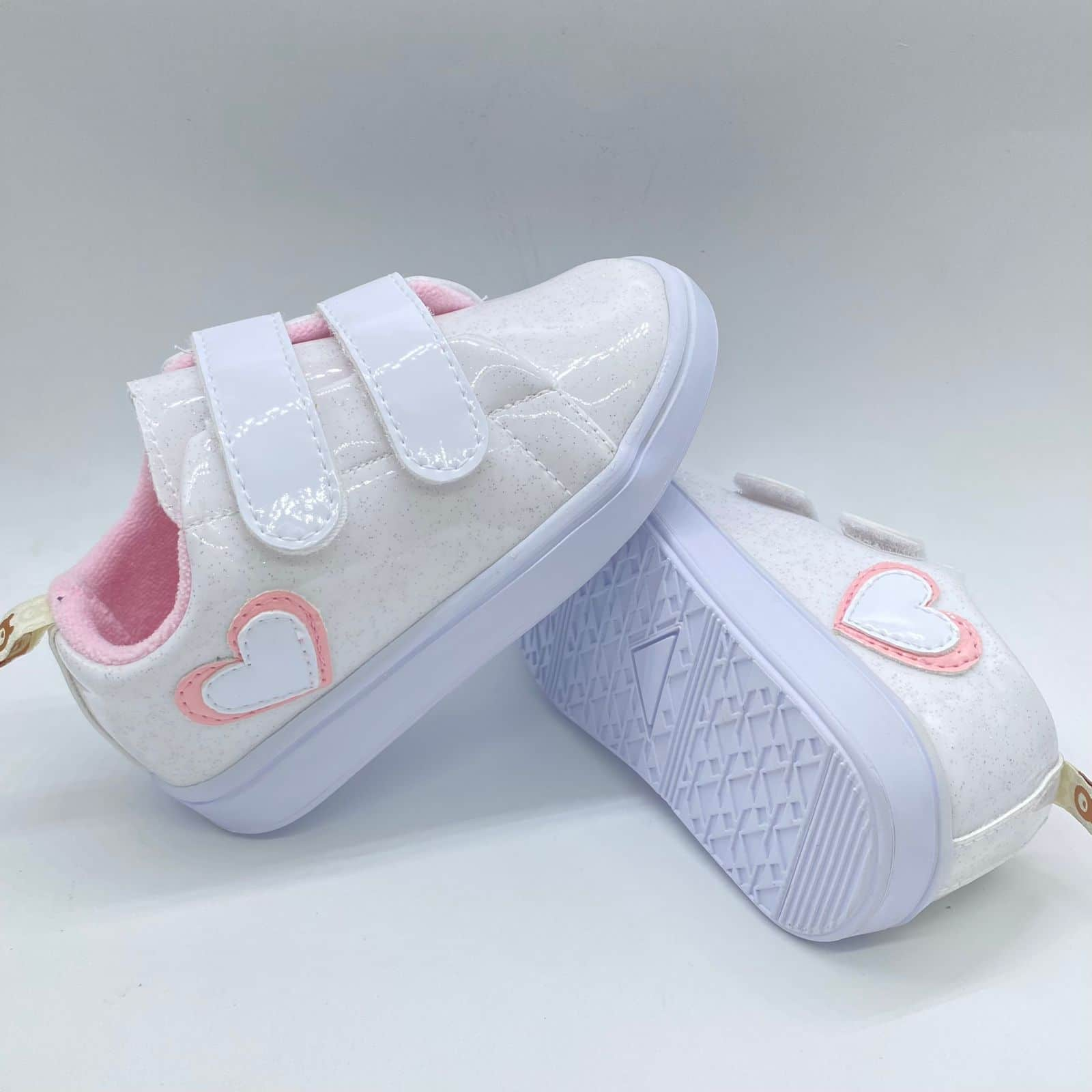 Tenis Velcro Glitter Corazón Blanco Melosos Suela