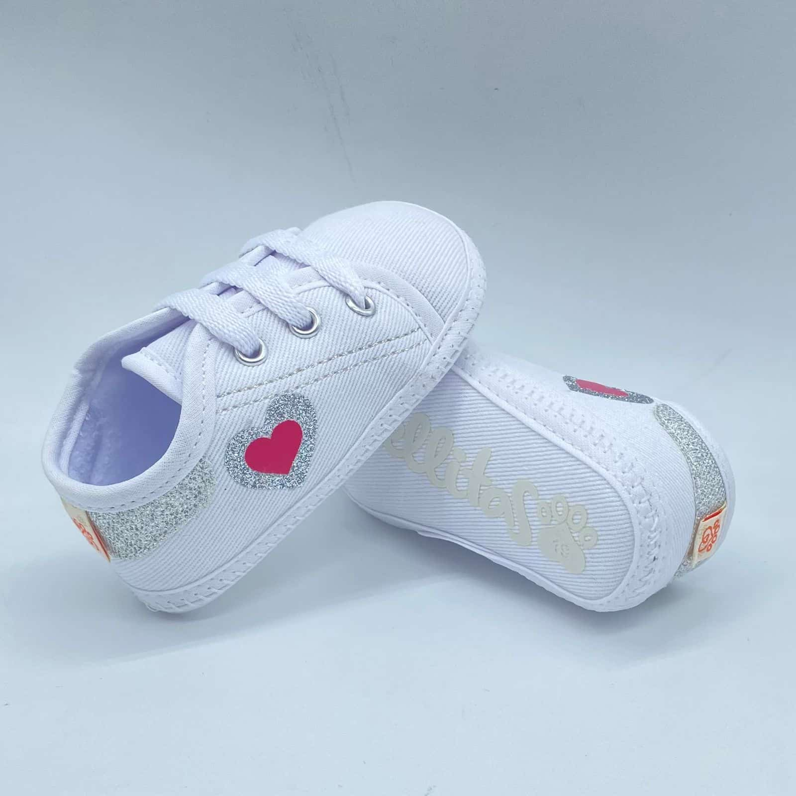 Tenis Sin Suela Blancos Corazón Glitter Huellitas Detalles