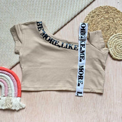 Blusa Detalle Letras Beige