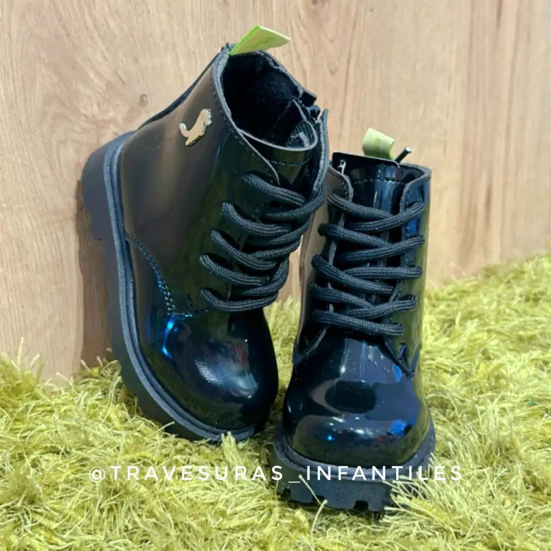 Botas Eliston Charol Negro