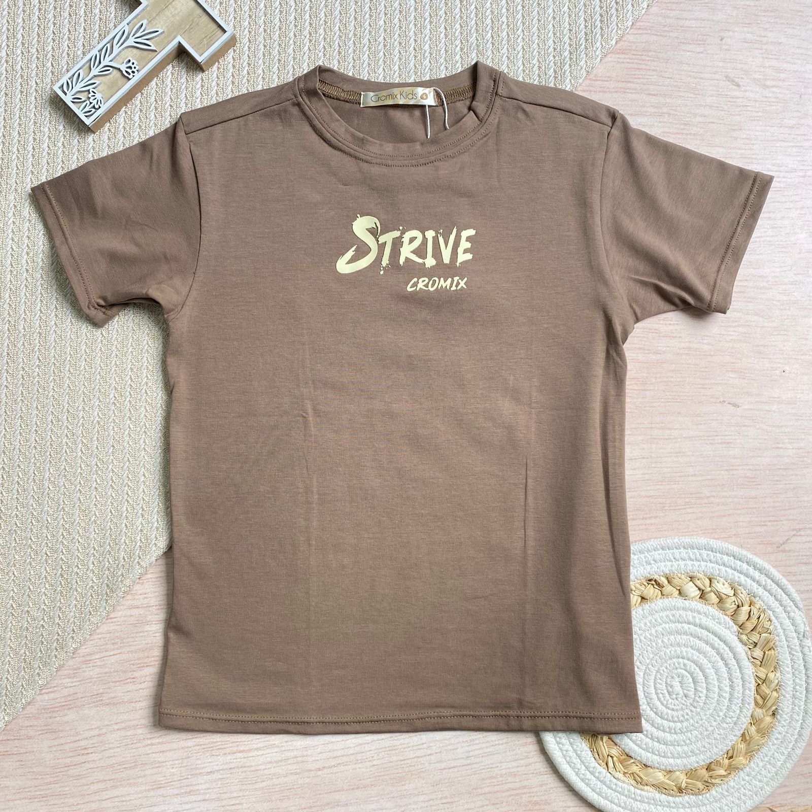 Camiseta Estampado Espalda Strive peru