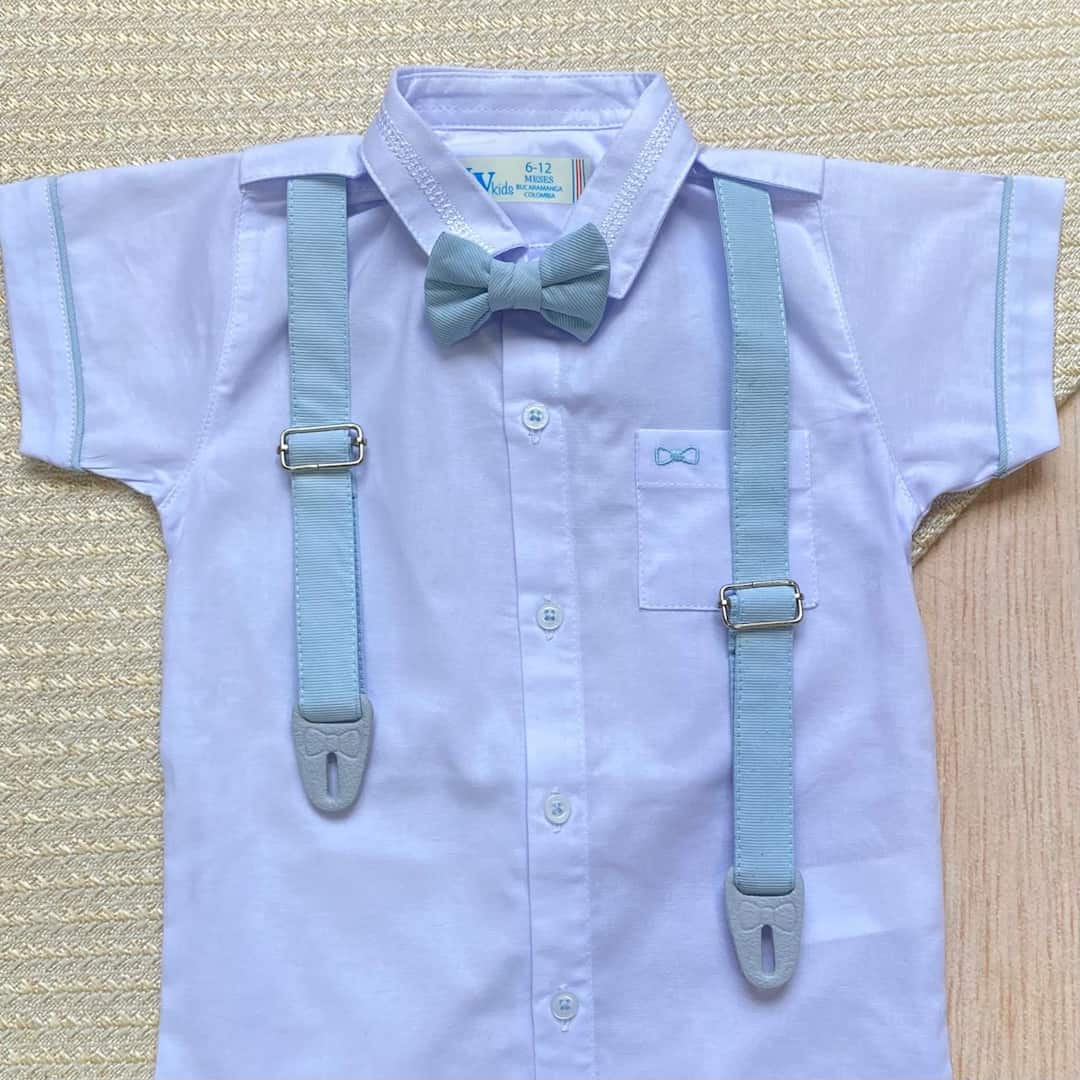 Traje De Ceremonia Bermuda Azul Detalle