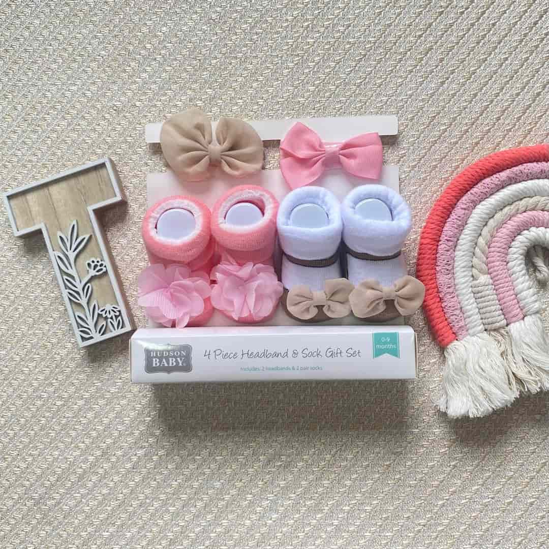 Set 2 Pares Medias y Balacas Estampado Moño Beige