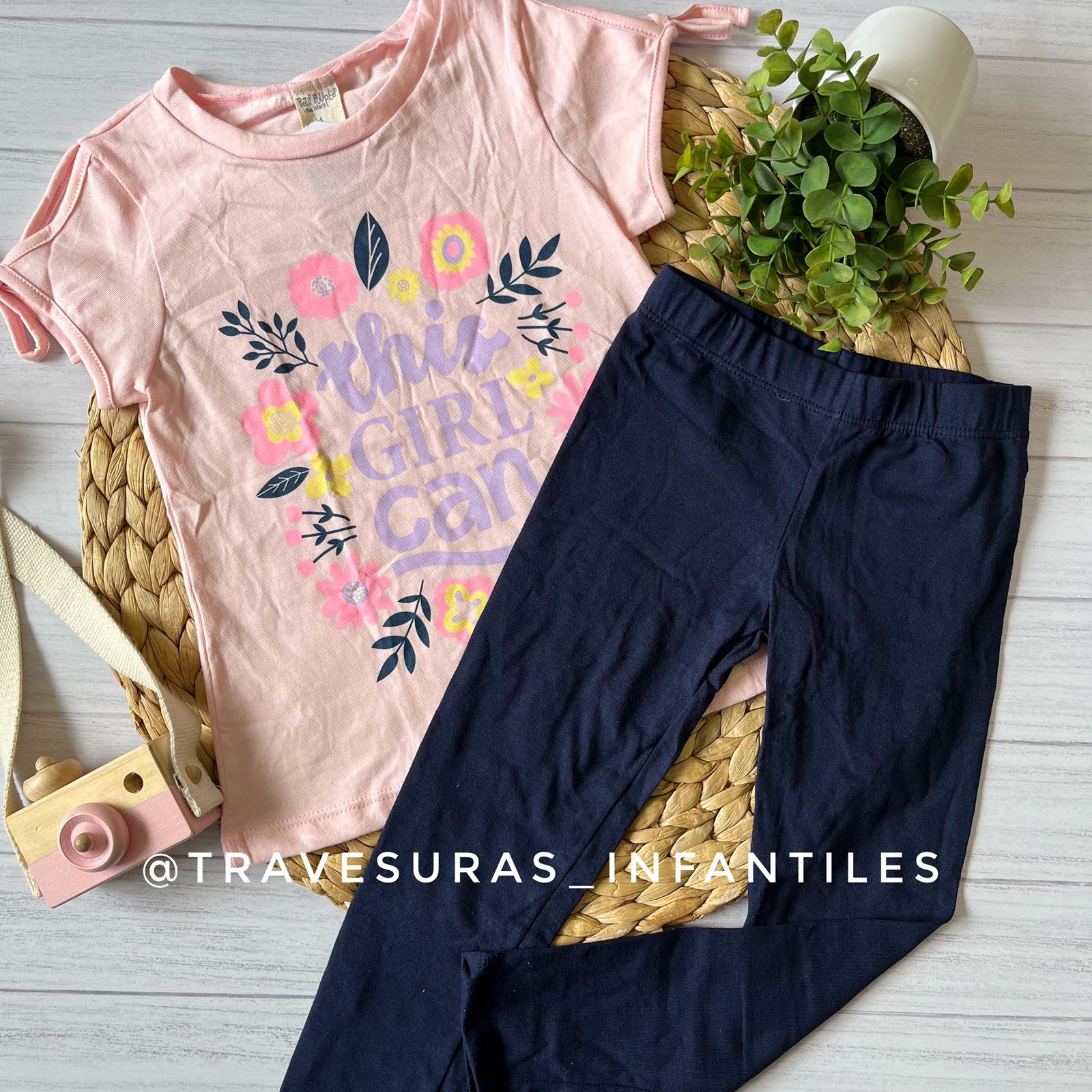 Conjunto Leggins Girl Flores PETIT POUPEE