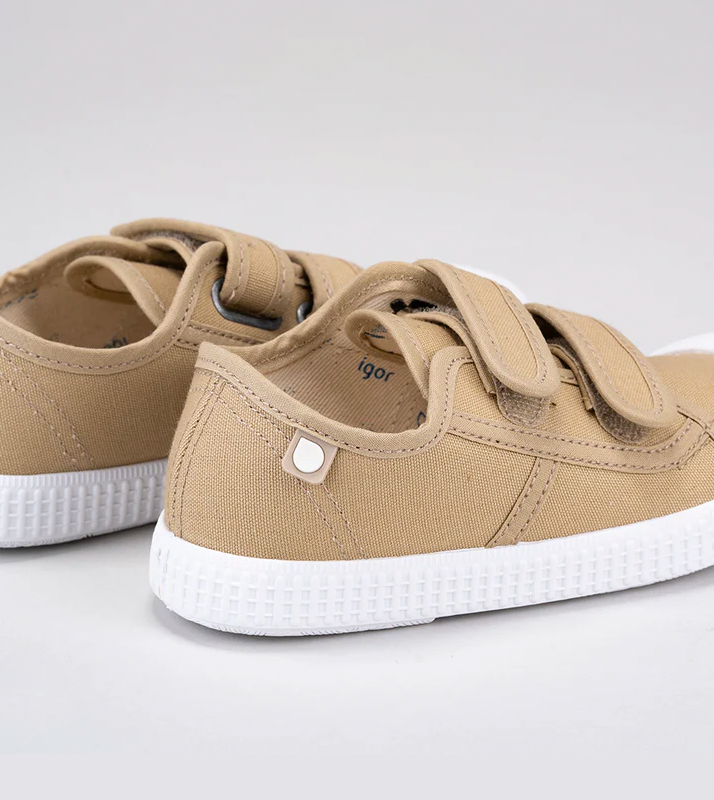 Tenis Berri Velcro Beige Igor Detalles