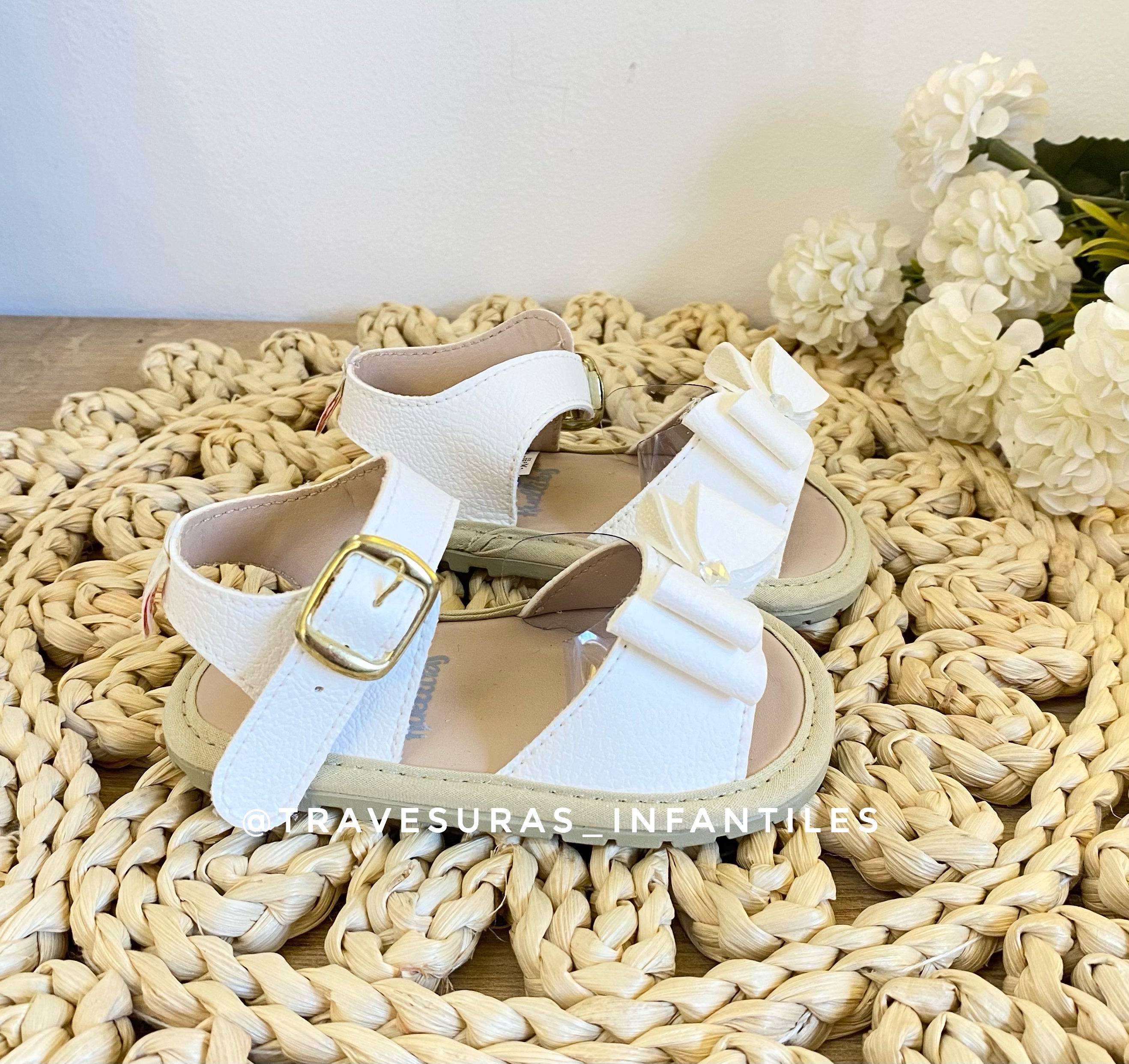 Sandalias Moño Perla Blanco Huellitas